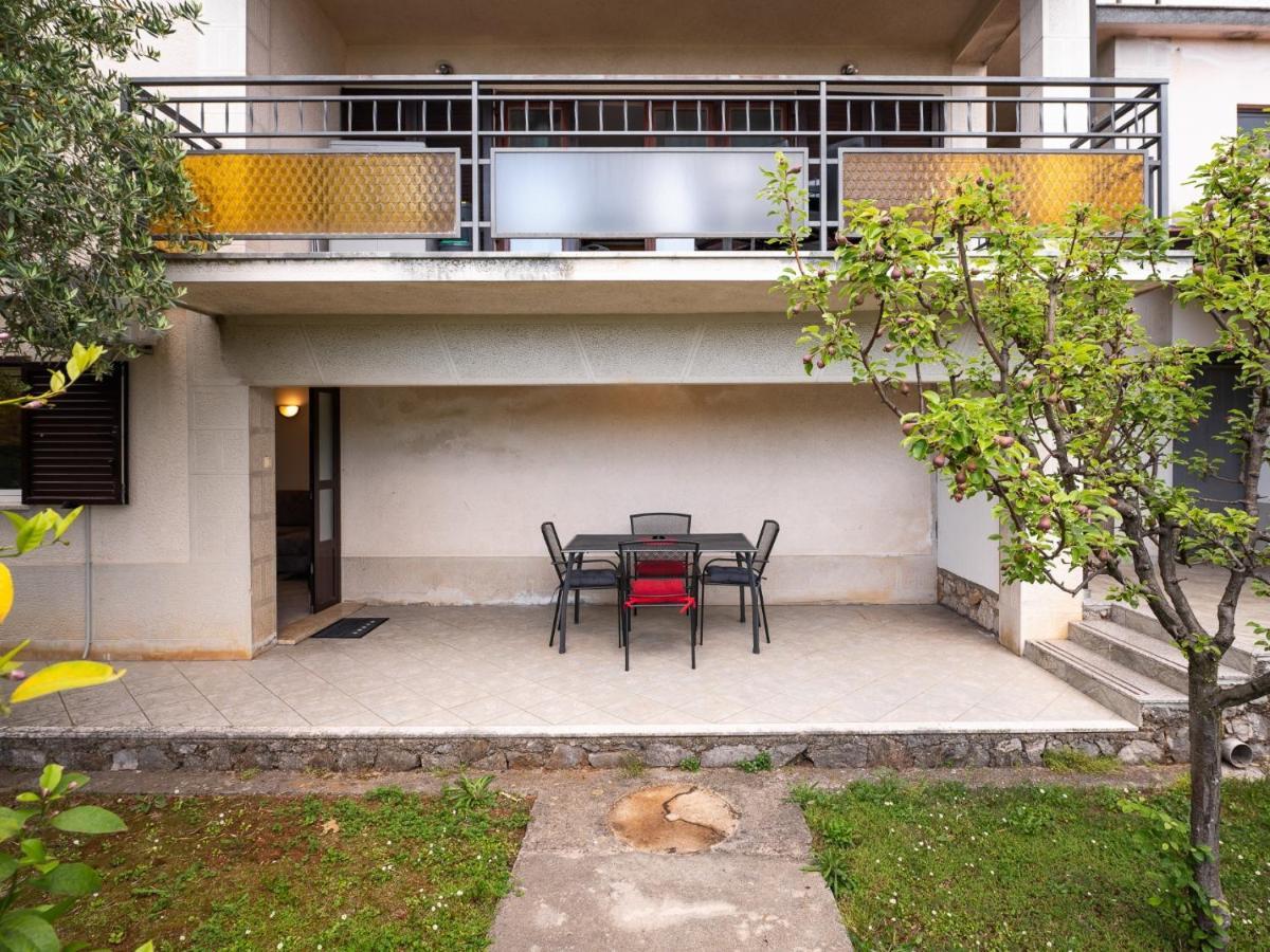 Apartments Vilma 로브란 외부 사진