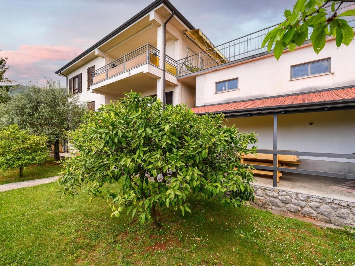 Apartments Vilma 로브란 외부 사진