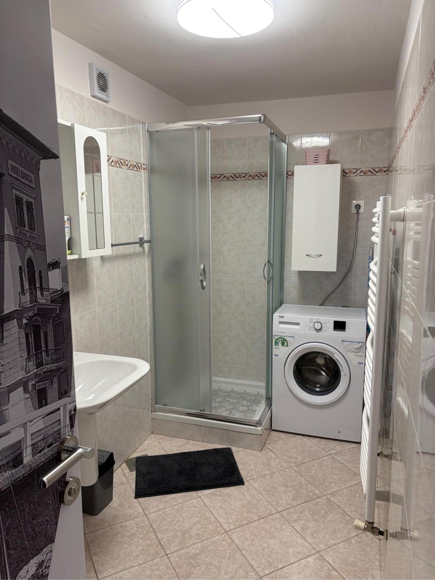 Apartments Vilma 로브란 외부 사진